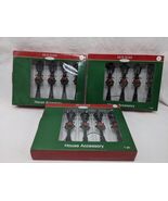 Set Of (3) Holiday Inspirations House Acessory Street Lights With Wreaths - $43.54 CAD