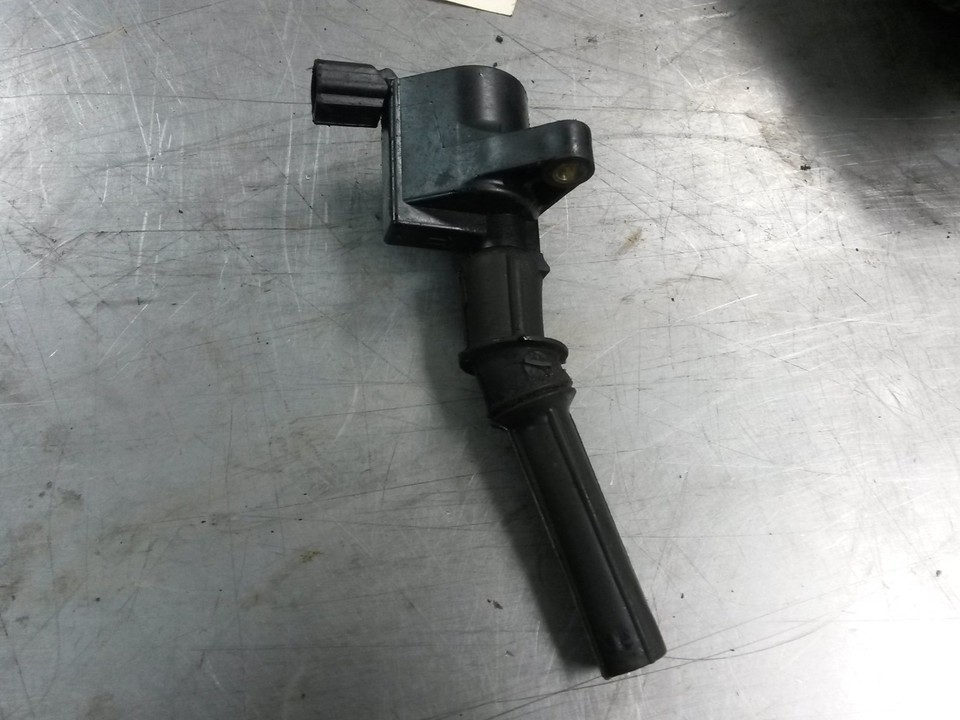 Ignition Coil Igniter From 1999 Ford F-250 Super Duty  5.4 - $20.74
