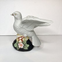 Vintage Flambro White Dove Figurine Fine Porcelain Made in Taiwan Preown... - $12.16