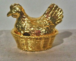 Miniature Chicken on Nest Gold Tone 2 Pieces 2&quot; Beak to Tail Feathers - £11.07 GBP