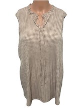 Woman’s Large Polka dot Sleeveless Blouse - $131.92 MXN