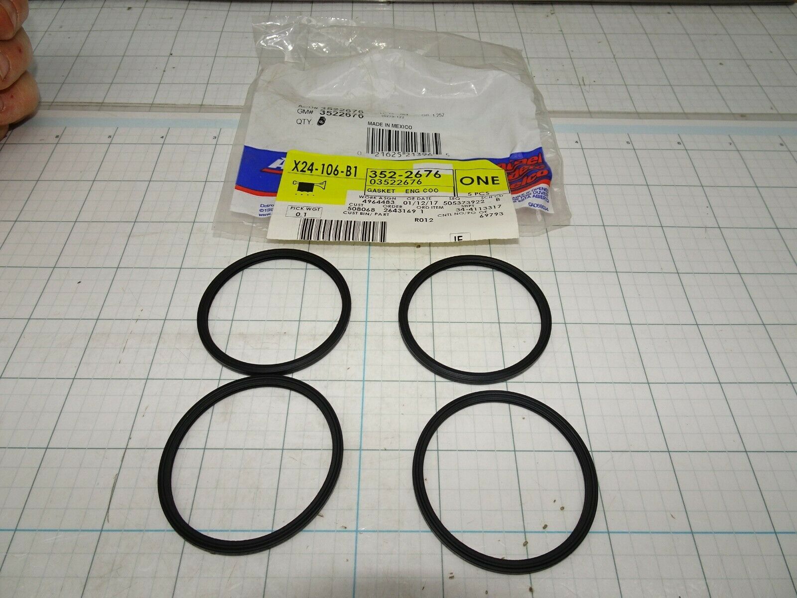 GM 3522676 Gasket for Thermostat Seal Shop Lot QTY 4  OEM NOS - $17.40