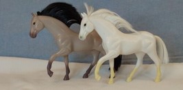 Lori By Battat horses figure plastic set of two 8&quot; x 7&quot; - £15.81 GBP