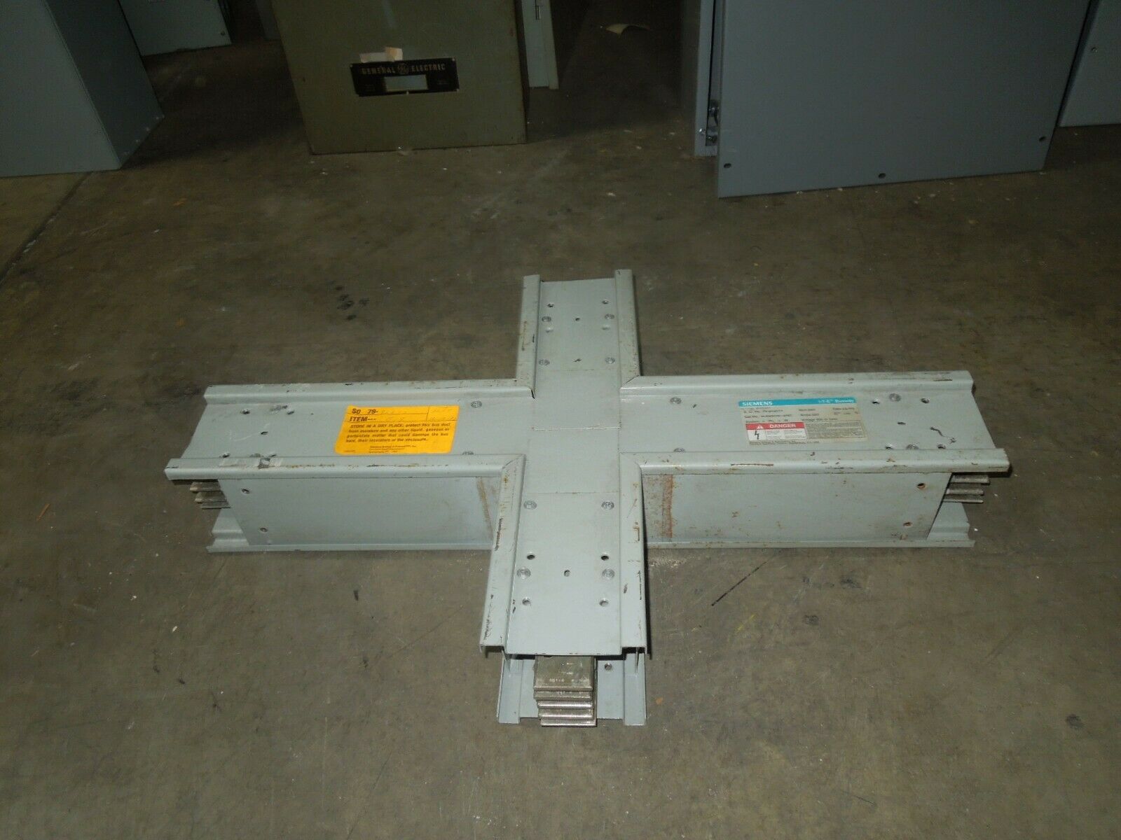 ITE RL502CXG-SPEC 225A 3Ph 4W Copper Flatwise Bus Duct Cross Fitting ~ 3... - $1,450.00