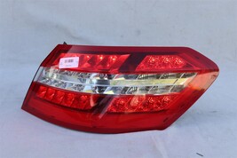 2010-13 Mercedes Sedan E550 E350 LED Outer Taillight Lamp Passenger Right RH image 8