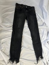 Women&#39;s Zara Black Distressed frayed hem Jeans - $25.47