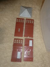 Vintage 1960s O Scale Plasticville Switch Tower Building Walls and Roof - $15.84