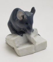 Vintage Royal Copenhagen Mouse Eating Sugar Figurine No 510 Erik Nielsen Denmark - £77.63 GBP