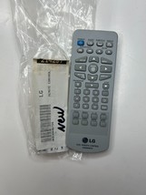 LG AKB30648704 Remote Control, Gray OEM NOS for DP889 Portable DVD Player - $183.95 MXN