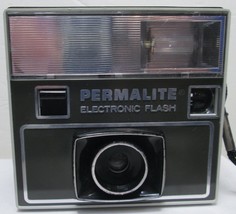 Vintage Imperial Permalite Electronic Flash Camera Model E69 - Untested - $12.34