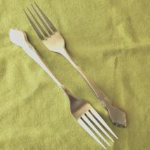 2 Dinner Forks Oneida Northland Stainless Musette Pattern 7 3/8&quot; Korea #73012 - £10.99 GBP