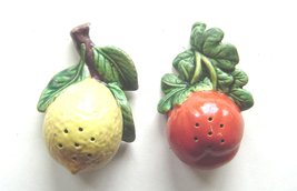 Vintage  Lemon and Tomato Salt and Pepper Shakers MCM 1950-60&#39;s - £15.22 GBP
