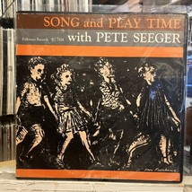 [FOLK]~VG+ LP~PETE SEEGER~Song And Play Time With~[1963~FOLKWAYS~Issue] - £7.10 GBP