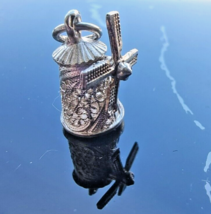 925 STERLING SILVER WINDMILL SWEDISH DUTCH MILL 3D EUROPE TRAVEL CHARM P... - $415.11 MXN