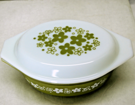 Vintage Pyrex 043 Green Daisy Casserole Dish #9 Ovenware 1 1/2 Quart USA Lid - £79.13 GBP