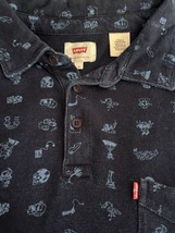 Levi’s Men’s Size M Cotton Polo Navy Blue Alien Print Graffiti Rare Print - $34.05 CAD