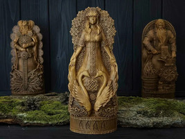 9&quot; Lada - Statue Slavic Goddess Wooden Carved Figure Wood Handmade Mythology - £122.98 GBP