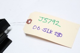 2005-2008 MERCEDES R171 SLK280 SLK350 REAR RIGHT QUARTER GLASS INNER TRIM J5792 image 7