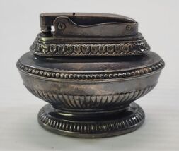 EE) Vintage Ronson Queen Anne Metal Table Lighter - $9.89