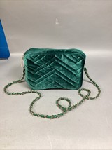 IMOSHION USA Green Velvet Crossbody Bag W/ Chain - $27.77 CAD