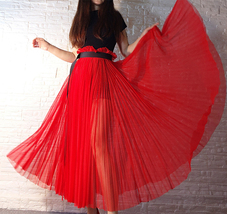 Black Pleated Long Tulle Skirt Outfit Women Plus Size Side Slit Tulle Skirt image 10