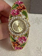 Pink  Enamel Flowers Crystal Bracelet Watch by Strada - €29,81 EUR