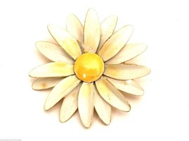 Vintage Signed Brooch Pin  Robert Original Enamel Flower Daisy - $24.95