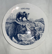 Cute Wall Plate Finland Mama &amp; Cub Bears  8” White Blue - $19.79