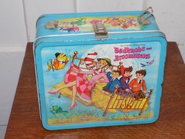 Vintage Walt Disney Bedknobs and Broomsticks Metal Embossed Lunchbox - $2,196.38 MXN
