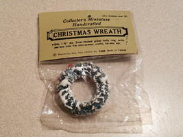 Vintage Shackman Handcrafted Collector&#39;s Miniature Snow Flecked Wreath (NEW) - £7.70 GBP