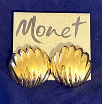 Vintage Monet Gold Toned Clip On Sea Shell Shaped Earrings - $19.79