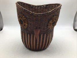 Owl Basket Planter Rattan Hand Woven Bird Dark Brown 2 Tone Wicker 7.75&quot; Eyes - £19.57 GBP