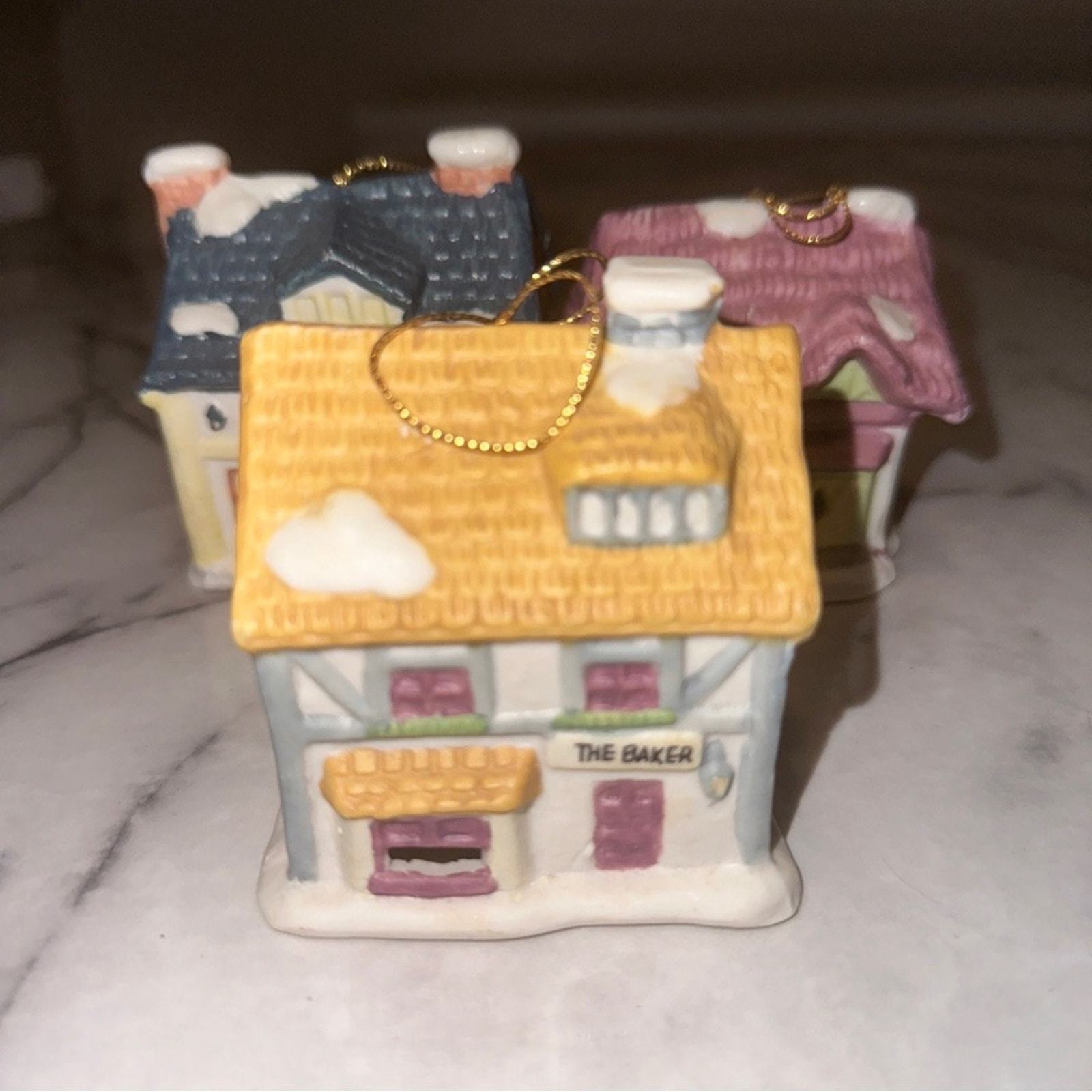 1991 Readers Digest The Baker Bell Ornament PLUS BONUS Grocer Queens Inn - $0.99