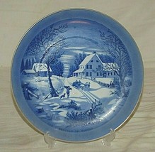 Currier &amp; Ives The Homestead In Winter Collector&#39;s Plate w Gold Trim Japan - £15.79 GBP