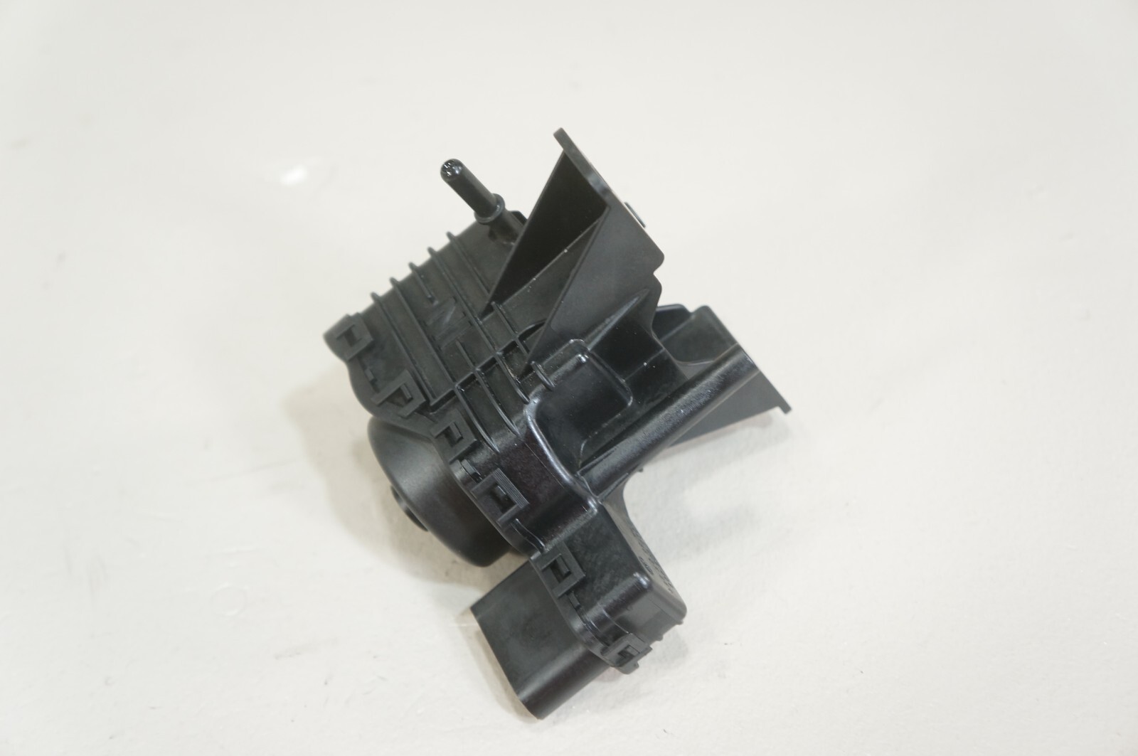 09-2013 bmw 335d x5 e70 3.0l m57 xDrive35d diesel exhaust fluid def pump 7205041 Item image 14