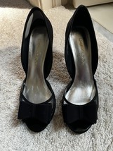 Caparros BLACK SATIN/SUEDE BOW Womens SZ 9 Heels EVENING Shoe WEDDING - £17.84 GBP