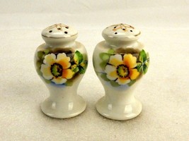 Footed Urn Shape Porcelain Salt and Pepper Shakers, Floral Pattern Made In Japan - £15.34 GBP
