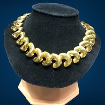 Vintage Anne Klein Ak Choker Necklace Chunky Gold Tone Shiny Toggle Estate - £59.94 GBP