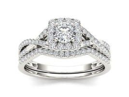 Authenticity Guarantee 
10K White Gold 3/4ct TDW Diamond Halo Bridal Ring Set - £810.20 GBP
