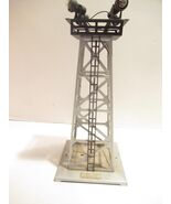 LIONEL- 12886  #395 METAL FLOODLIGHT TOWER  0/027 - BOXED- EXC.- SH - $783.29 MXN