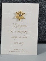 Vintage Mary Kay Snowflake Pin Pinback Button Brooch 1998 Must Have!! - £5.28 GBP