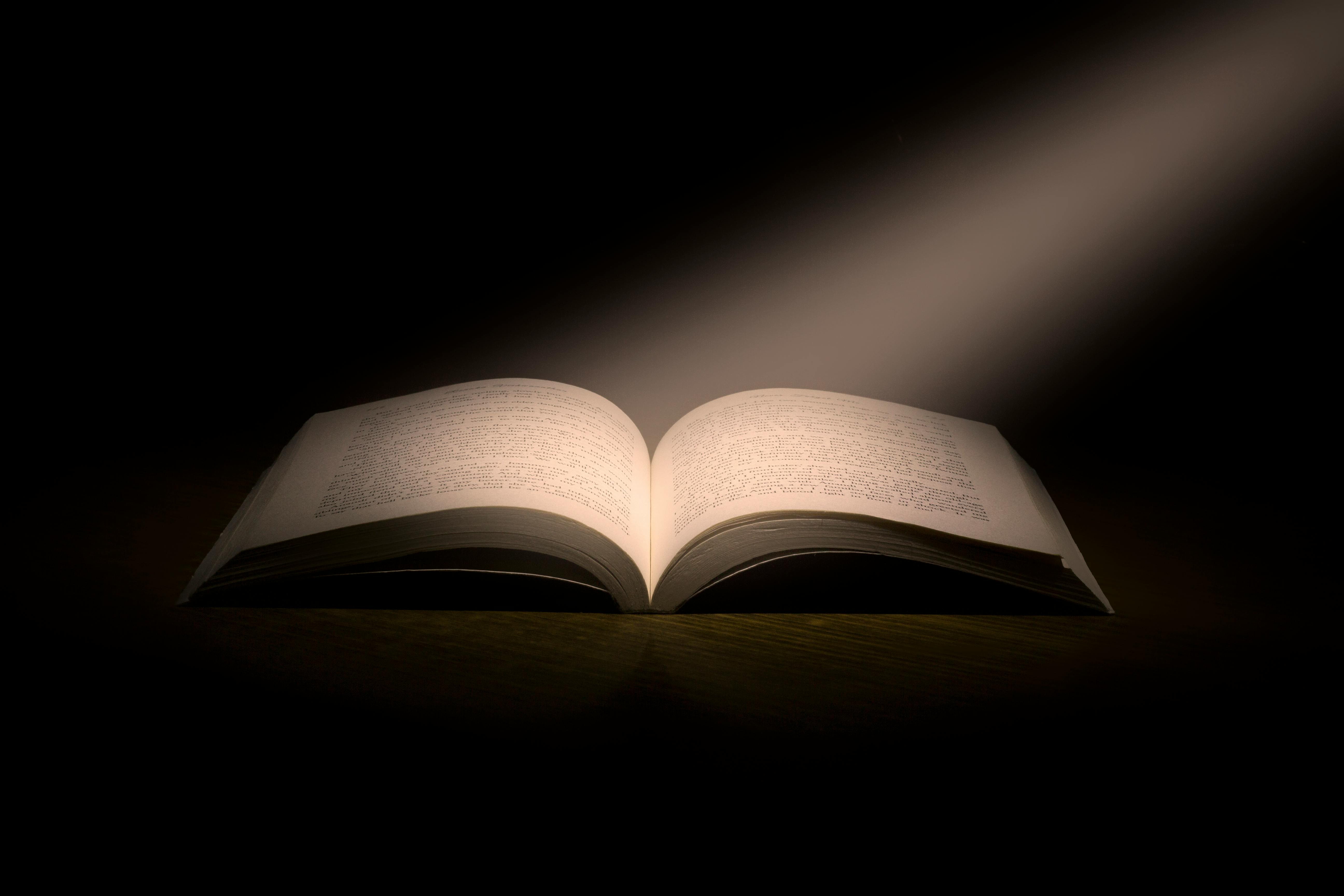 The Haunting Allure of Short Story Anthologies