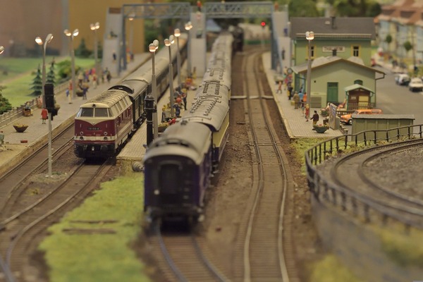 A welcome banner for Templar Toys & Trains