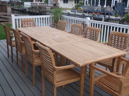 A welcome banner for Windsor Teak Furniture