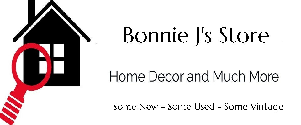 A welcome banner for Bonnie J's Store