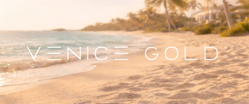 A welcome banner for Venice Gold
