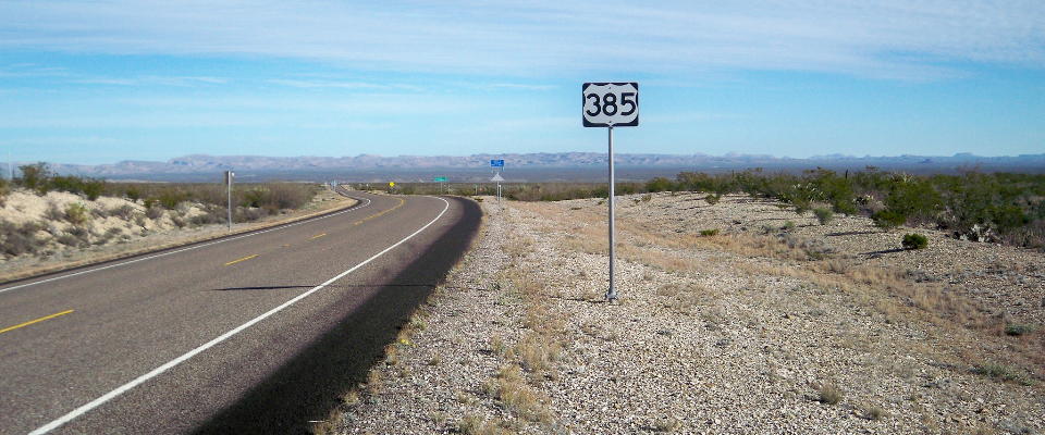 A welcome banner for US Ends .com booth