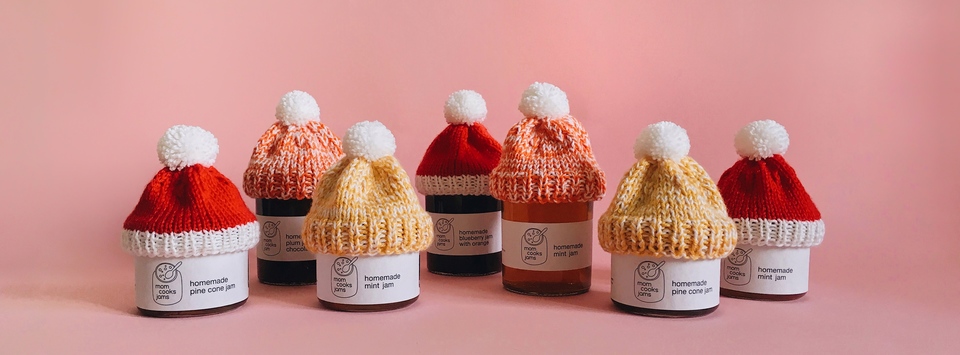 A welcome banner for MomCooksJam Homemade natural pine cone jam from Ukraine