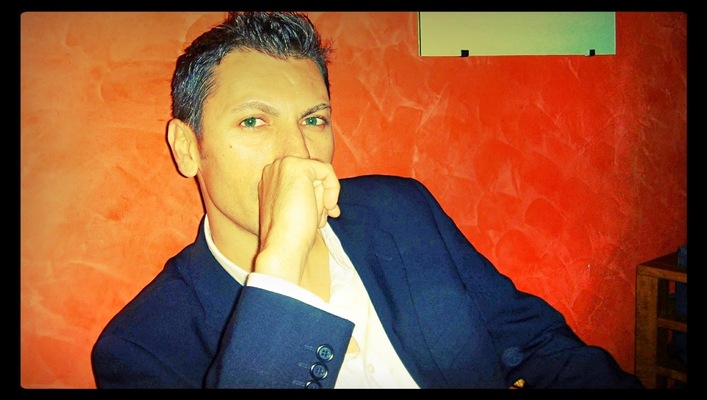 A welcome banner for titus' store