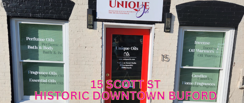 A welcome banner for Unique Oils Store